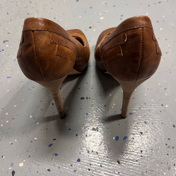 Leather brown L.A.M.B. Heels - Picture 3 of 4
